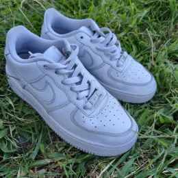 Nike Air Force 1 Low шкіряні розмір 36.5