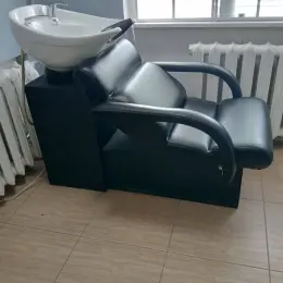 Мійка перукарська та крісло перукарське