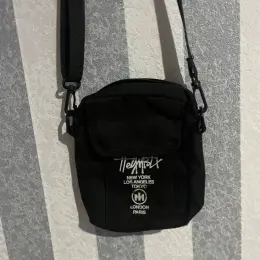 Сумка через плече Stussy чорна