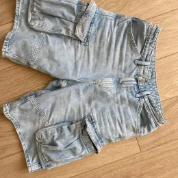 Джинсові шорти Zara жіночі розмір M