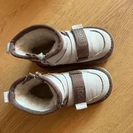 Дитячі черевики UGG розмір 24