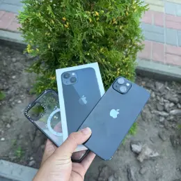 iPhone 13 128GB Midnight