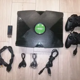 Игровая приставка Xbox Original с мод чипом и увеличенным HDD