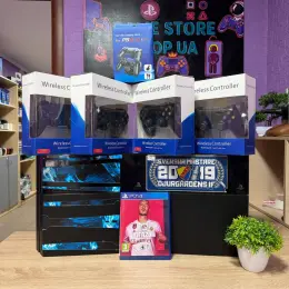 PlayStation 4 Fat 500 ГБ с 2 геймпадами