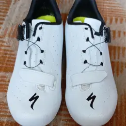 Велотуфлі Specialized Torch 1.0, білі, розмір 42