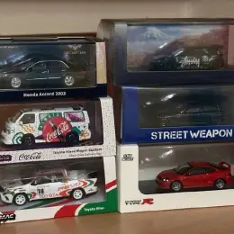 Колекційні моделі автомобілів Hot Wheels та інших брендів