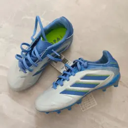 Футбольные бутсы Adidas Copa Mundial