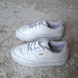 Підліткові шкіряні кросівки Puma Cali Dream Leather 37 White