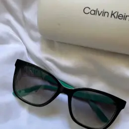 Очки Calvin Klein