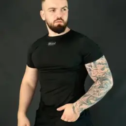 Футболка ESDY чорна