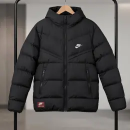 Nike пуховик / куртка з капюшоном чорна L/46