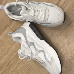 Кросівки Skechers, розмір 38