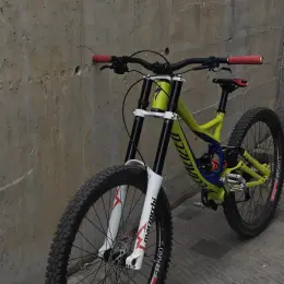 Вилка Marzocchi Bomber 380 після ТО