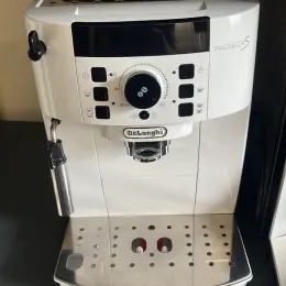 Кавомашина DeLonghi Magnifica S