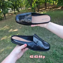 Мюлі Comfortview чорні під крокодила