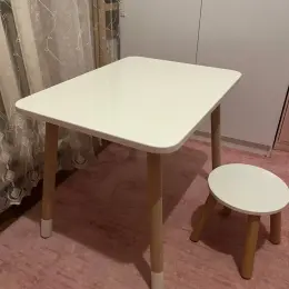 Дитячий стіл та стілець