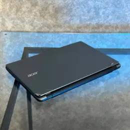 Ноутбук Acer Aspire E5-571 i5-5200U 4GB RAM HDD 500GB Intel HD Graphics 5500 15.6”