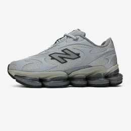 New Balance 2000 "Silver Metallic"