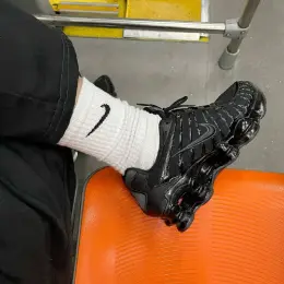 Nike Shox TL "Triple Black"