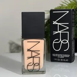 Зволожувальний тональний крем Nars Light Reflecting Foundation, відтінок Light 2, 30 ml