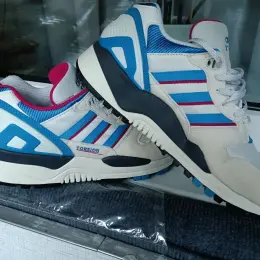 Колекційні кросівки Adidas Torsion
