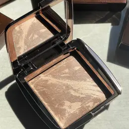 Бронзер Hourglass Ambient Lighting Bronzer Nude Bronze Light 11g