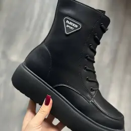 Чорні черевики на платформі "Fashion Sport"