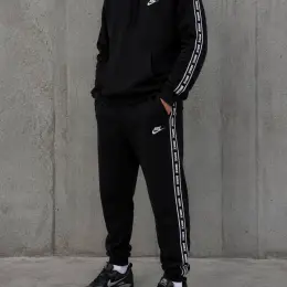 Спортивный костюм Nike на флисе