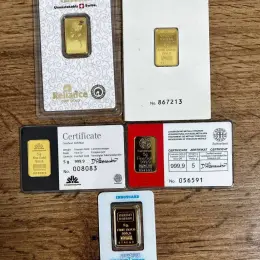 Золоті зливки 5 г з пошкодженою упаковкою