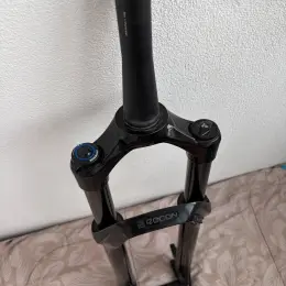 Вилка RockShox Recon Silver RL 29" Solo Air 140 Boost