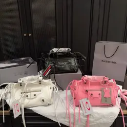 Balenciaga Le City Bag шкіряна 23х15