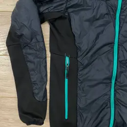Жіноча гібридна куртка Salewa Area Primaloft (PRL) Women's Jacket