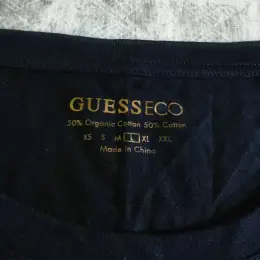 Чорна футболка GUESS Eco з принтом логотипу зі стразами