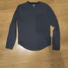 Лонгслів Hollister чоловічий темно-сірий S