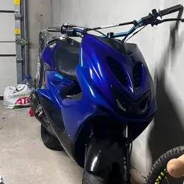 Скутер Aprilia SR 50 R (Рокс) тюнінгований