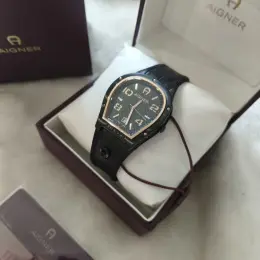Годинник Aigner з кварцовим швейцарським механізмом