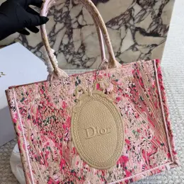 Сумка Dior Book Tote Floral Embroidery
