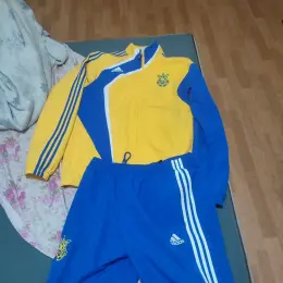 Спортивний костюм збірної України Adidas