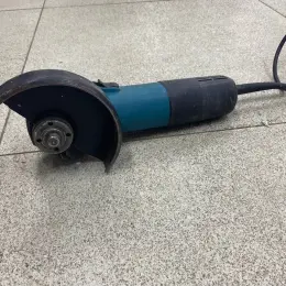 Болгарка Makita 9558HN