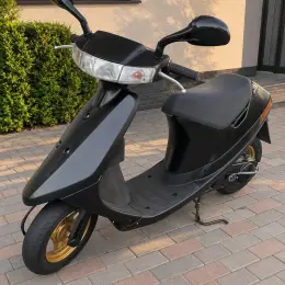 Скутер Suzuki Sepia 1995 року