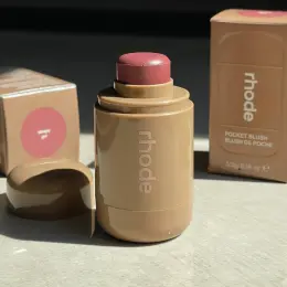 Кремові рум'яна Rhode Pocket Blush відтінок Sleepy Girl