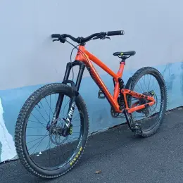 MTB двопідвіс Propain 2018 року, розмір М