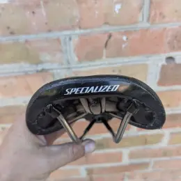 Сідло Specialized Henge 143mm