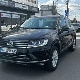 Volkswagen Touareg 2015 Дизель 3.0 л. Чорний