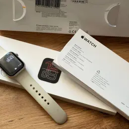 Apple Watch SE 3 40 мм GPS