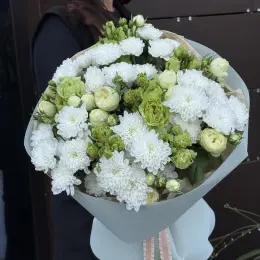 Ніжний букет з еустоми та гарденії