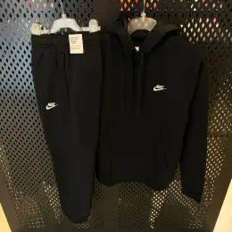 Спортивний костюм Nike на флісі чорний