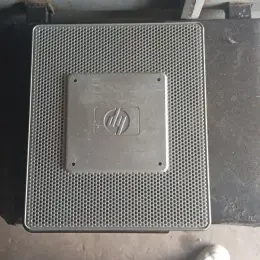 Моноблок HP з 2 ГБ ОЗП та 16 ГБ диском