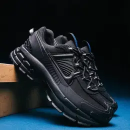Кросівки Nike Zoom Vomero Roam