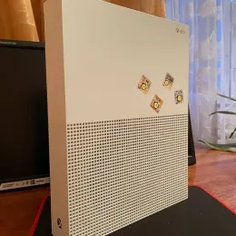 Microsoft Xbox One S 1TB